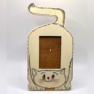 Vintage folk art wood cat frame